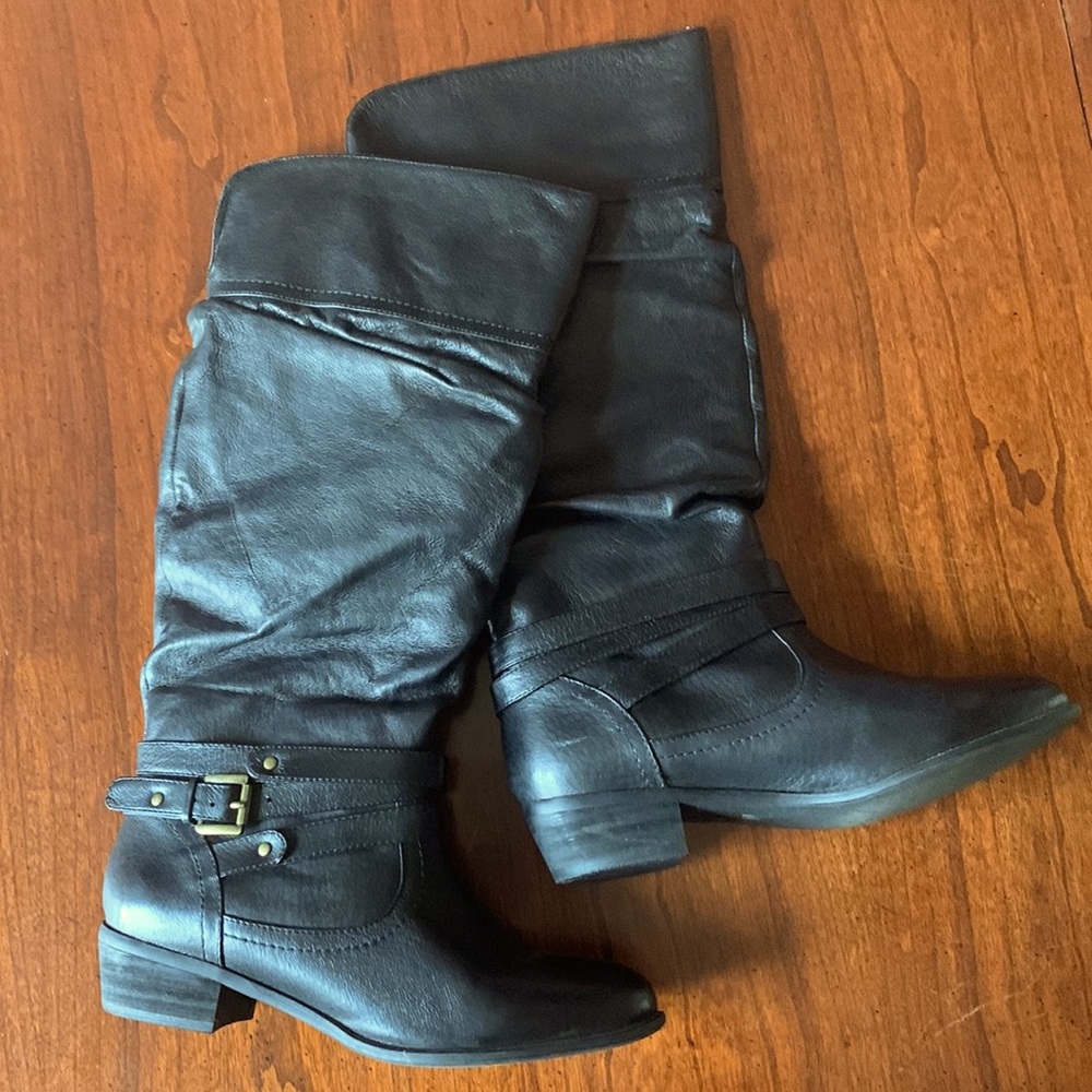 Women’s slouchy black Steve Madden ‘Casstro’ boots size 7.5